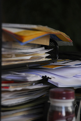 rsz_1pileofpapers stack of messy papers